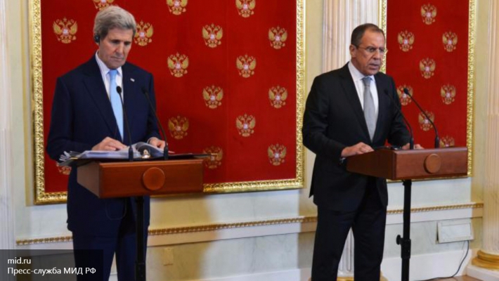 Лавров и Керри провели телефонный разговор по Сирии